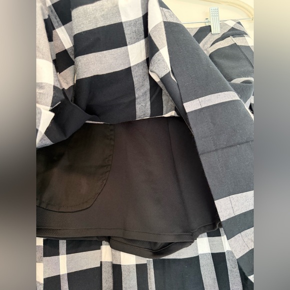 Burberry Golf Plaid Pleated Skort size 6, New With Tags attached - Picture 6 of 11